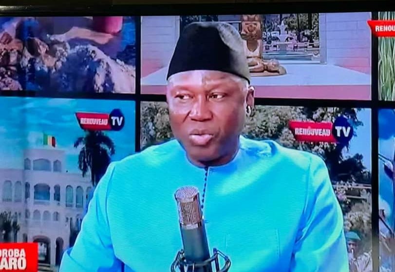 Le Président par intérim de l’ADEMA-PAS Abdel Karim Konaté dit Empé sur renouveau TV : « Nous comprenons la décision de sortie du Mali de la CEDEAO. C’est une décision qui ne nous enchante pas »